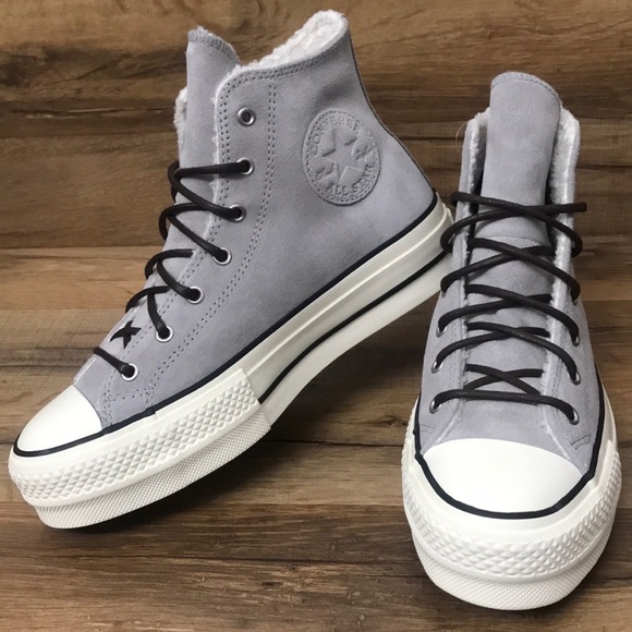Converse Shoes - CONVERSE PLATFORM HIGH TOP BRAND NEW